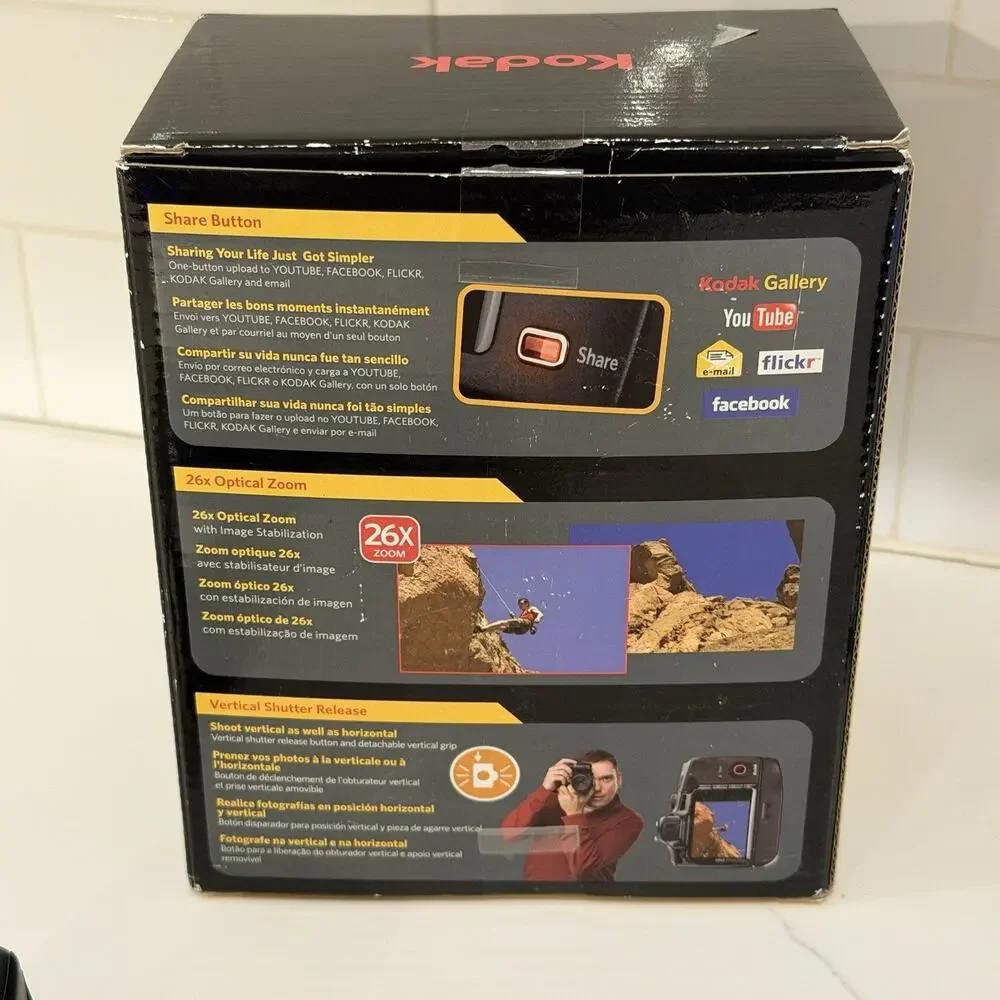 Kodak EasyShare Z981 14MP 26x Zoom Digital Camera Works Box Black